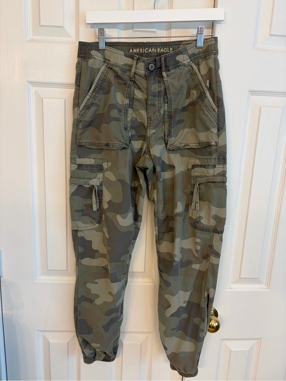 American Eagle Olive Green Stretch Cargo Pants size 4